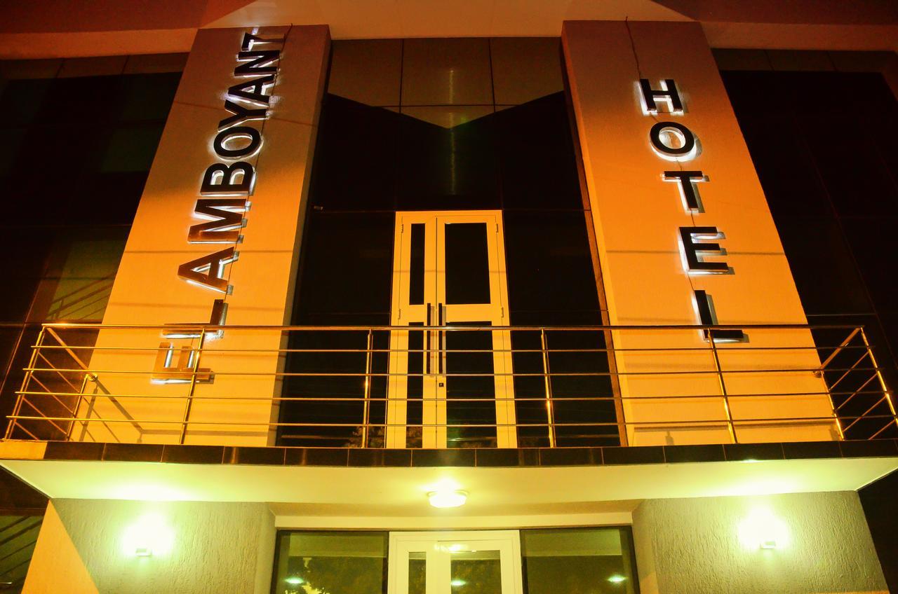 Hotel Flamboyant Catalão Exterior photo